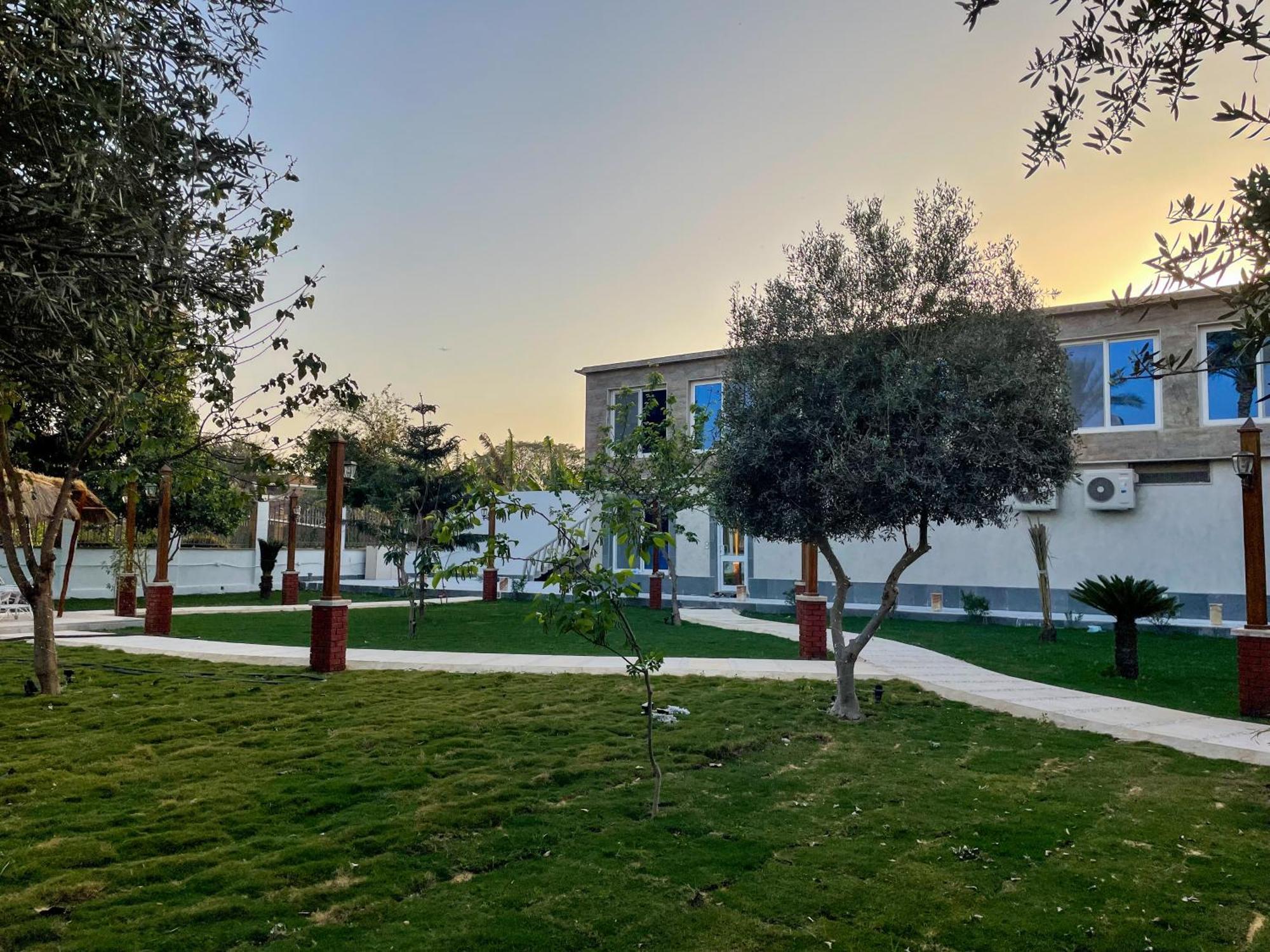 Gold Island Resort Giza Екстериор снимка